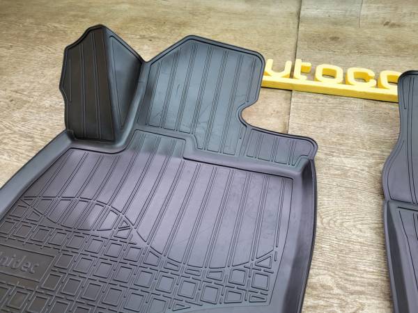 Коврики в салон Honda Civic X  (2015-н.в.) 3D с бортиком